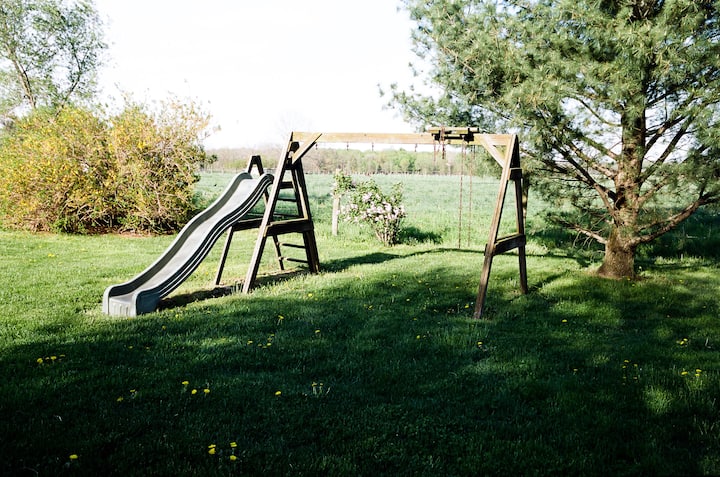 Authentic Amish Farmhouse Near All Attractions! - Shipshewana, IN