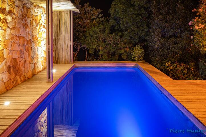 Shutters on Hilltop, Scarborough gallery image 4