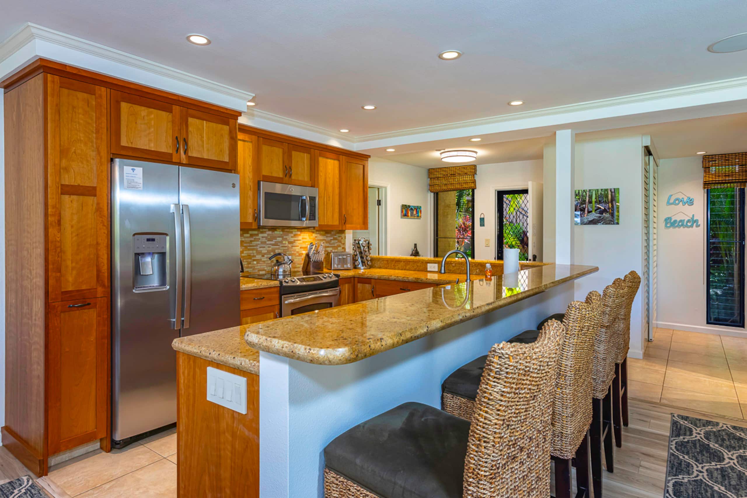 Condo in Kihei · ★4.92 · 2 bedrooms · 3 beds · 2 baths - Image 10