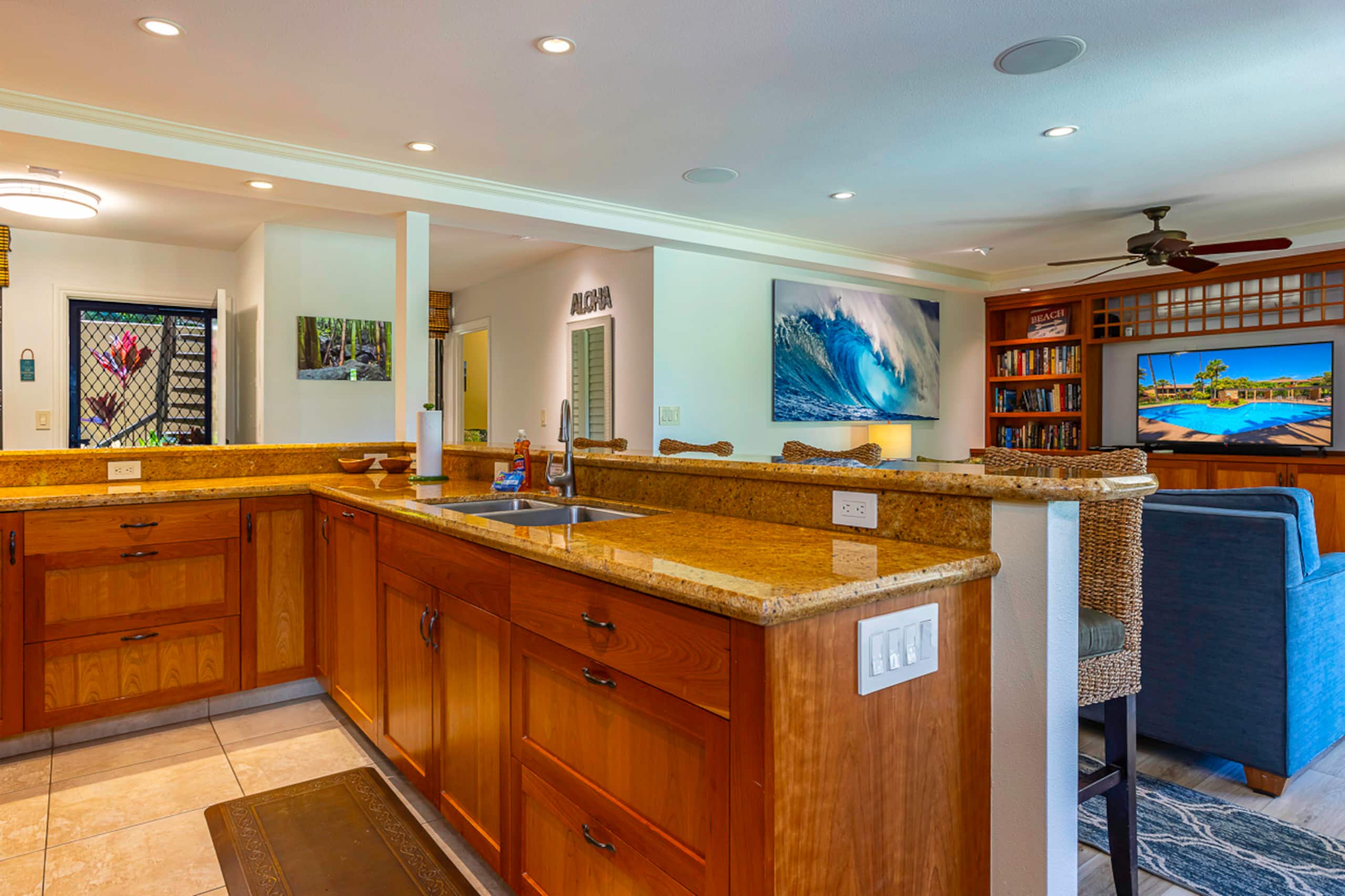 Condo in Kihei · ★4.92 · 2 bedrooms · 3 beds · 2 baths - Image 11