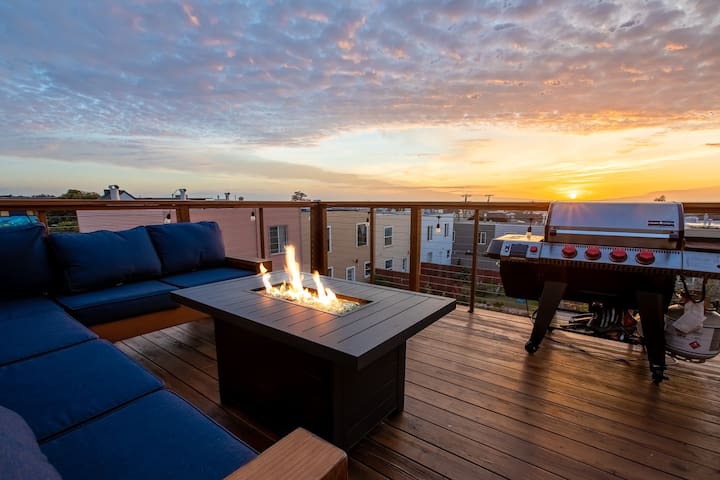 Ocean View Sunset House w/Hot Tub