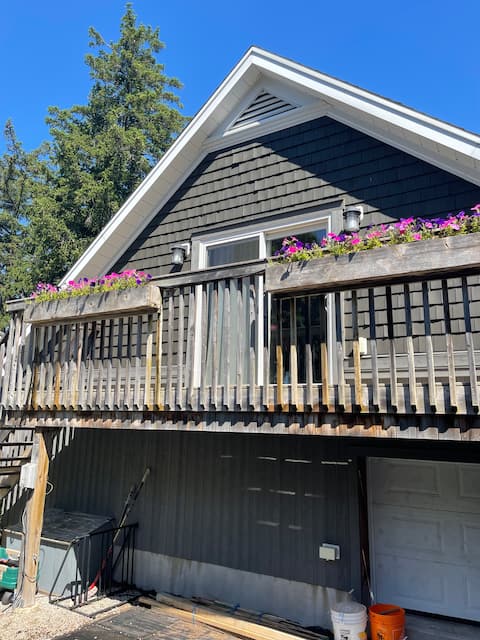 ManCave
Made for a fun getaway!