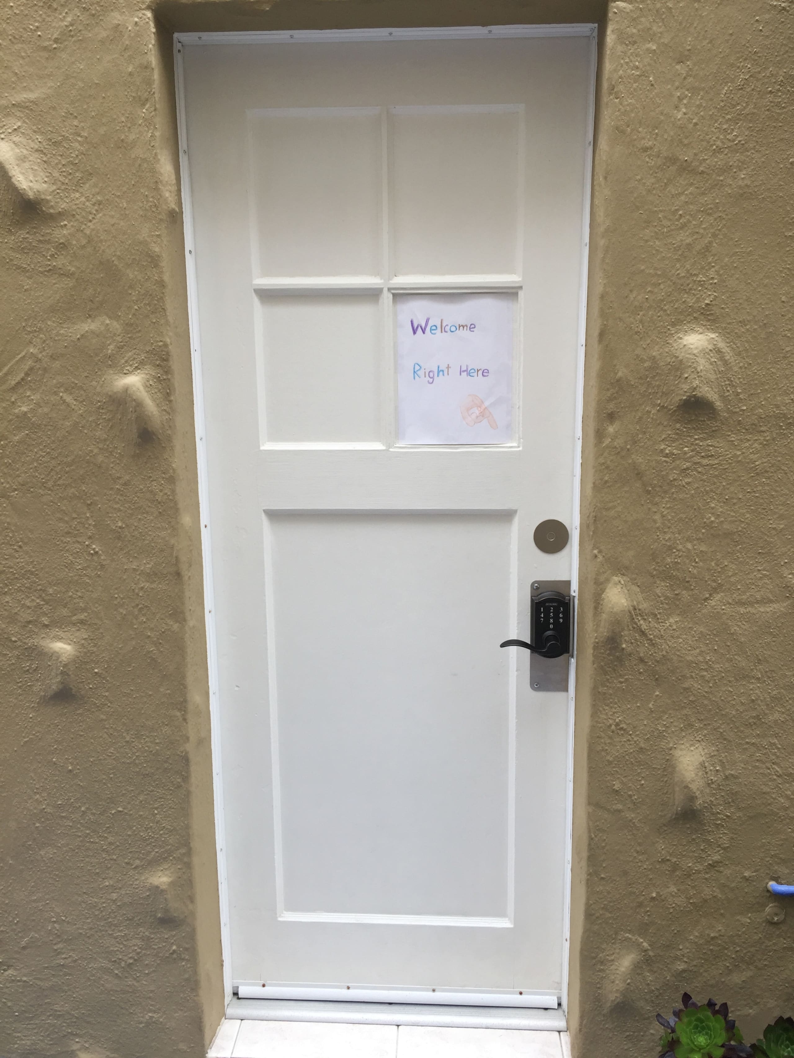 Relaxed 3B/2Ba Home with Private Parking - Image 63