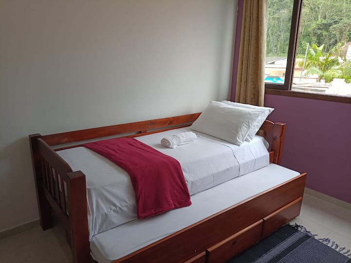 غرفة النوم 2