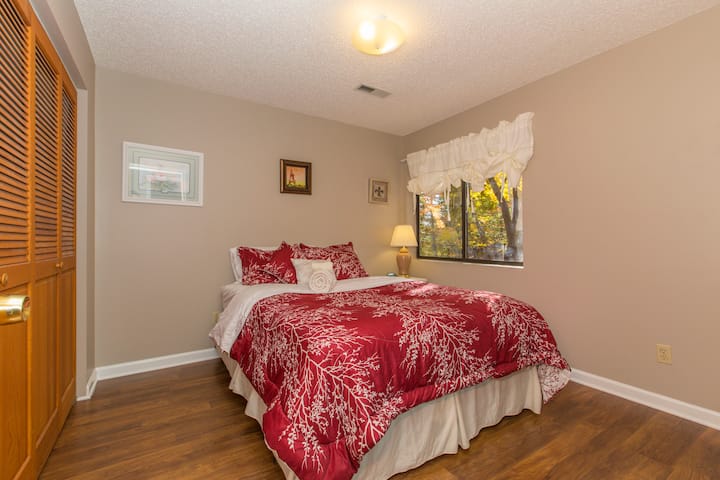 Спалня (двойно легло).