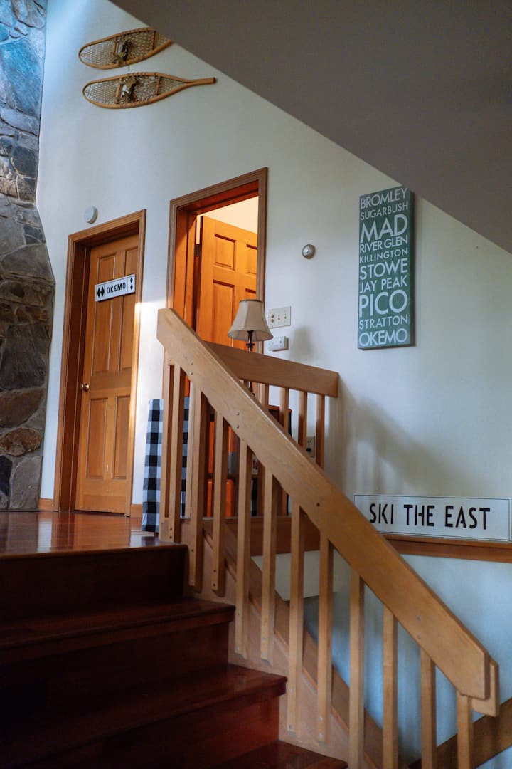 Wells Cabin: Escape To The Green Mountains! - Claremont, NH