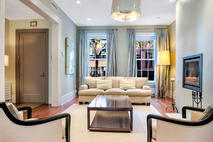 Luxury Brownstone Duplex gallery image 3