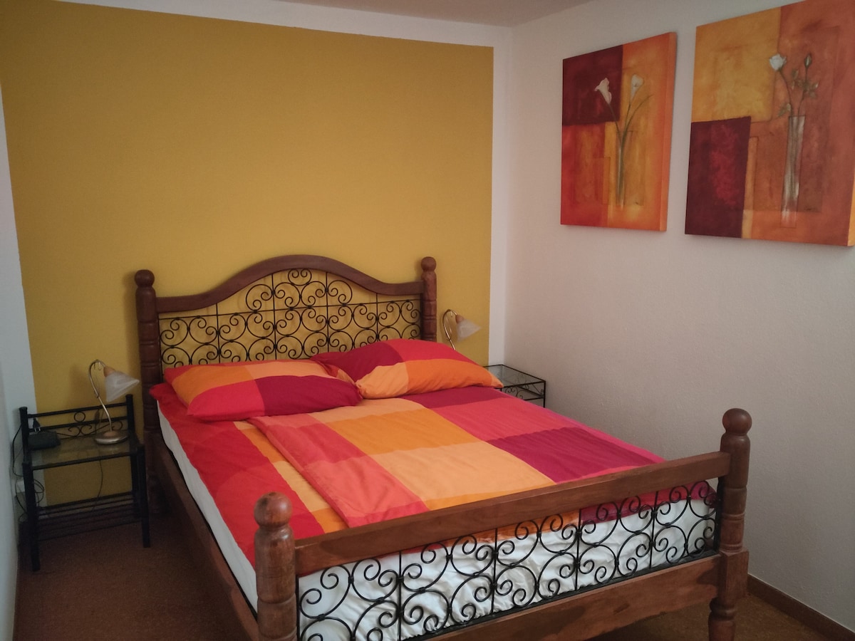 Bedroom with 1.40 m bed