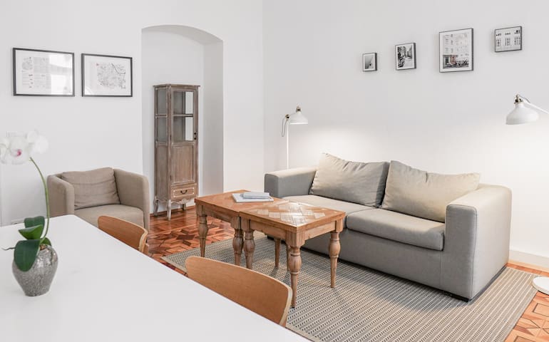 Fabulous City Center Apartment – Apt 14