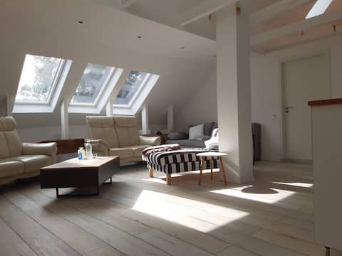 Vacation home "hygge," arrive + feel good