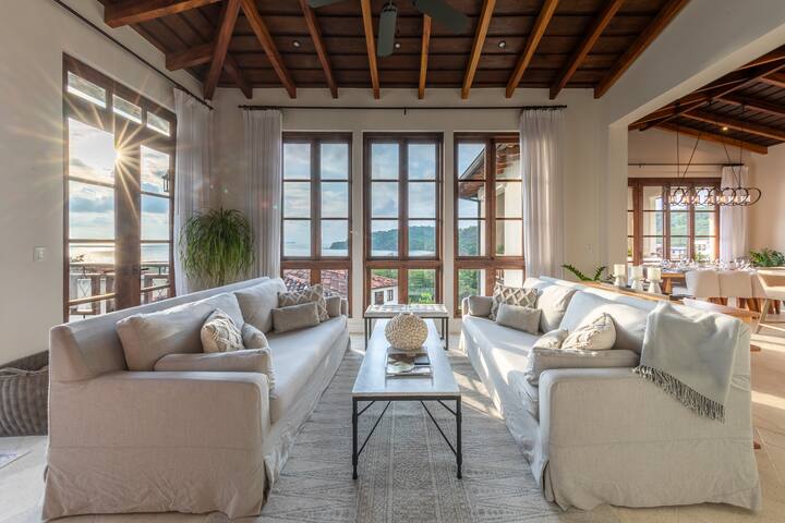 Ocean View, Pool & Beach Club - Casa Plumeria
