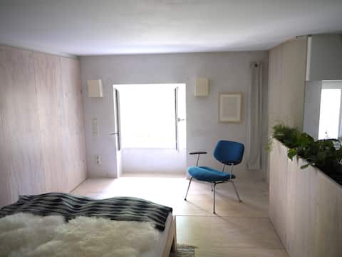Popular Airbnb listing: Fichtestudio in Kreuzberg