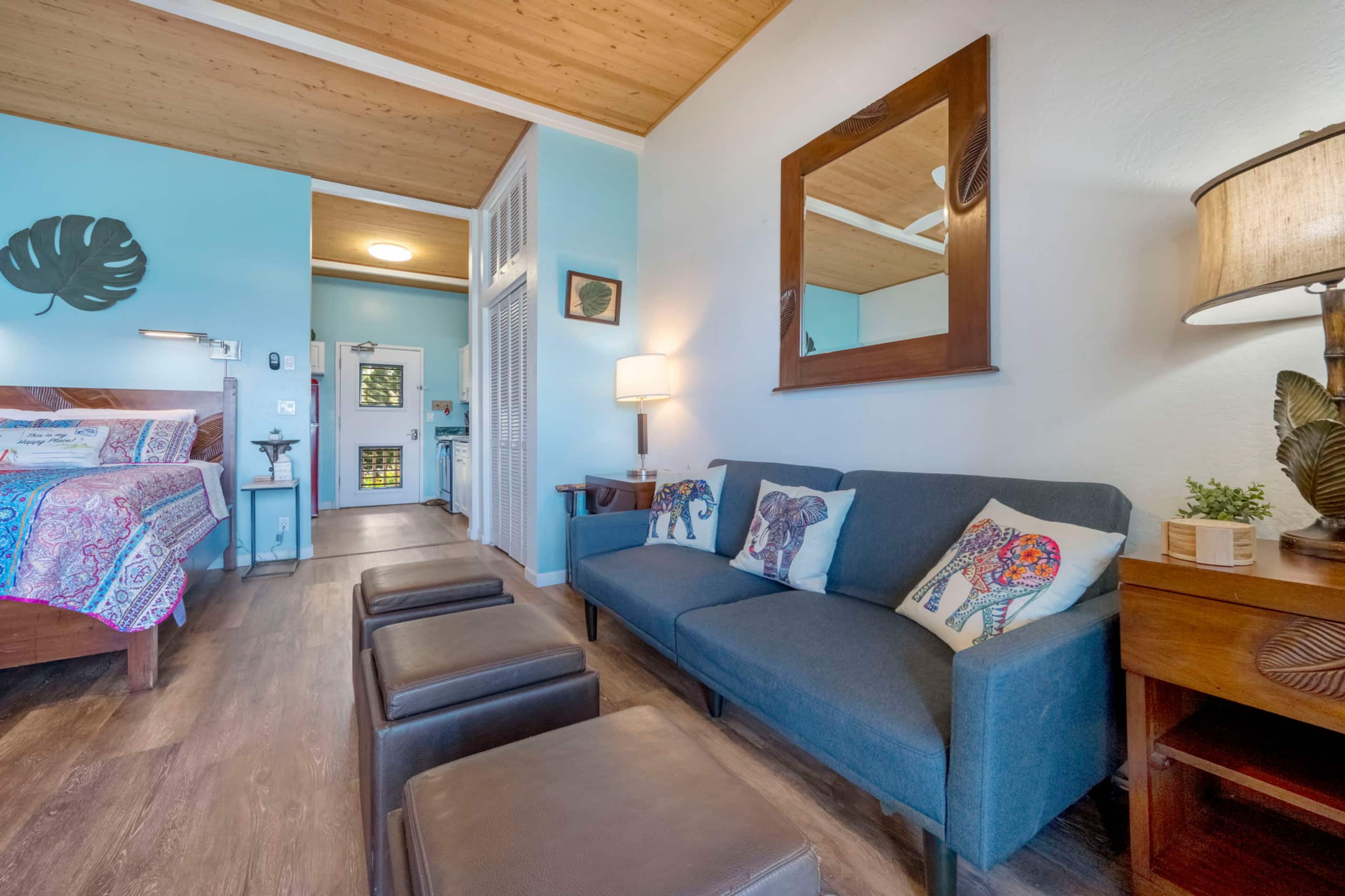 Condo in Lahaina · ★4.99 · Studio · 1 bed · 1 private bath - Image 4