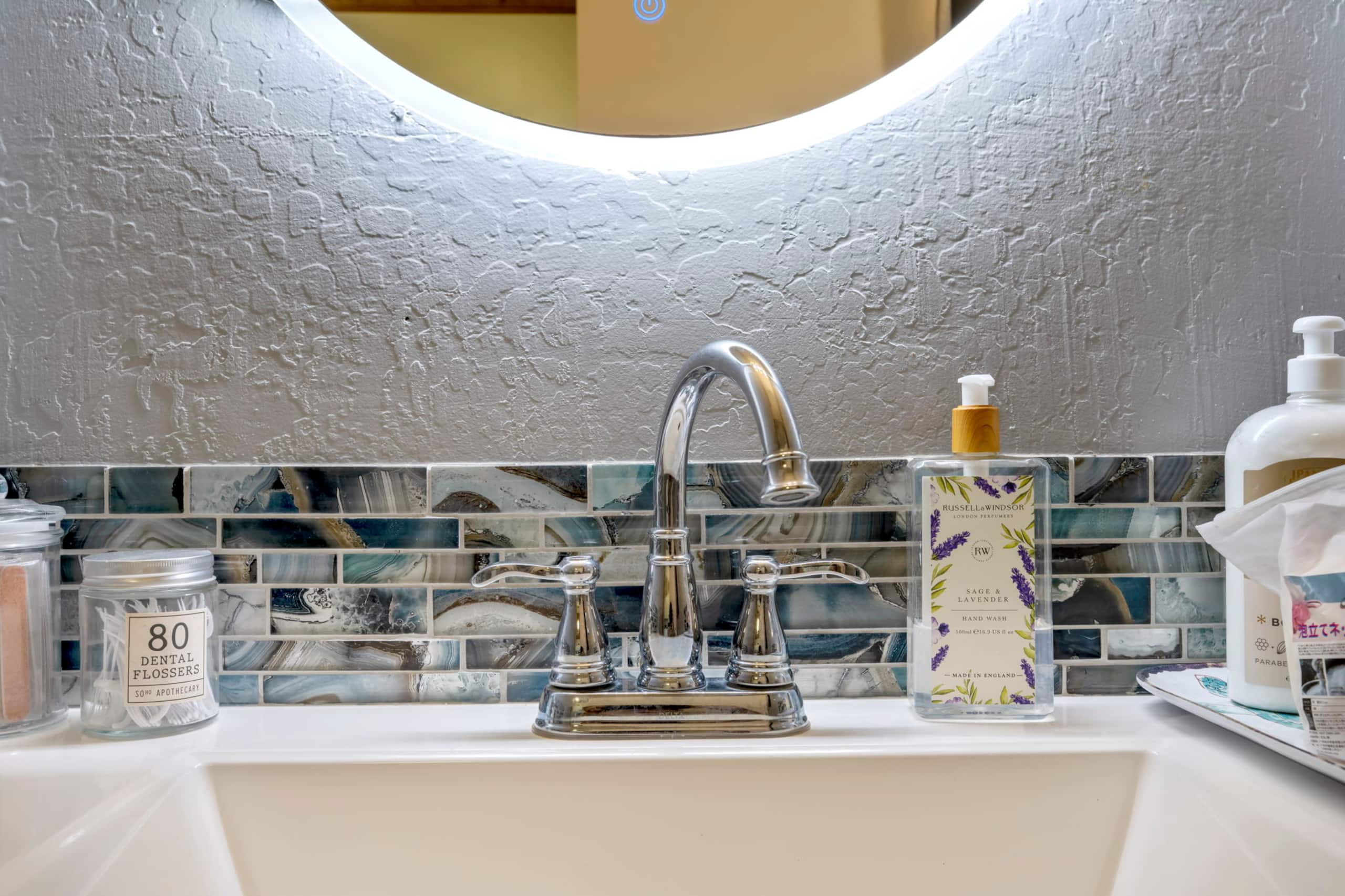 Condo in Lahaina · ★4.99 · Studio · 1 bed · 1 private bath - Image 19