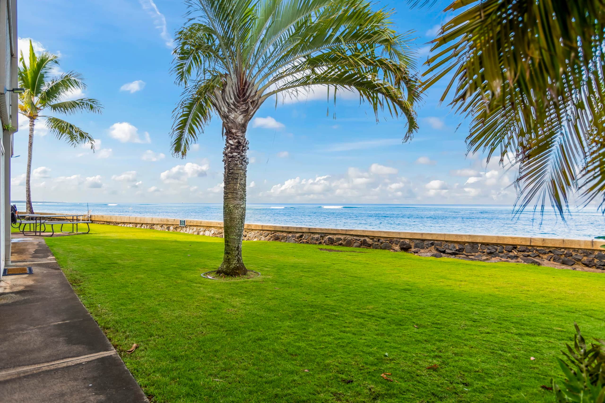 Condo in Lahaina · ★4.99 · Studio · 1 bed · 1 private bath - Image 34