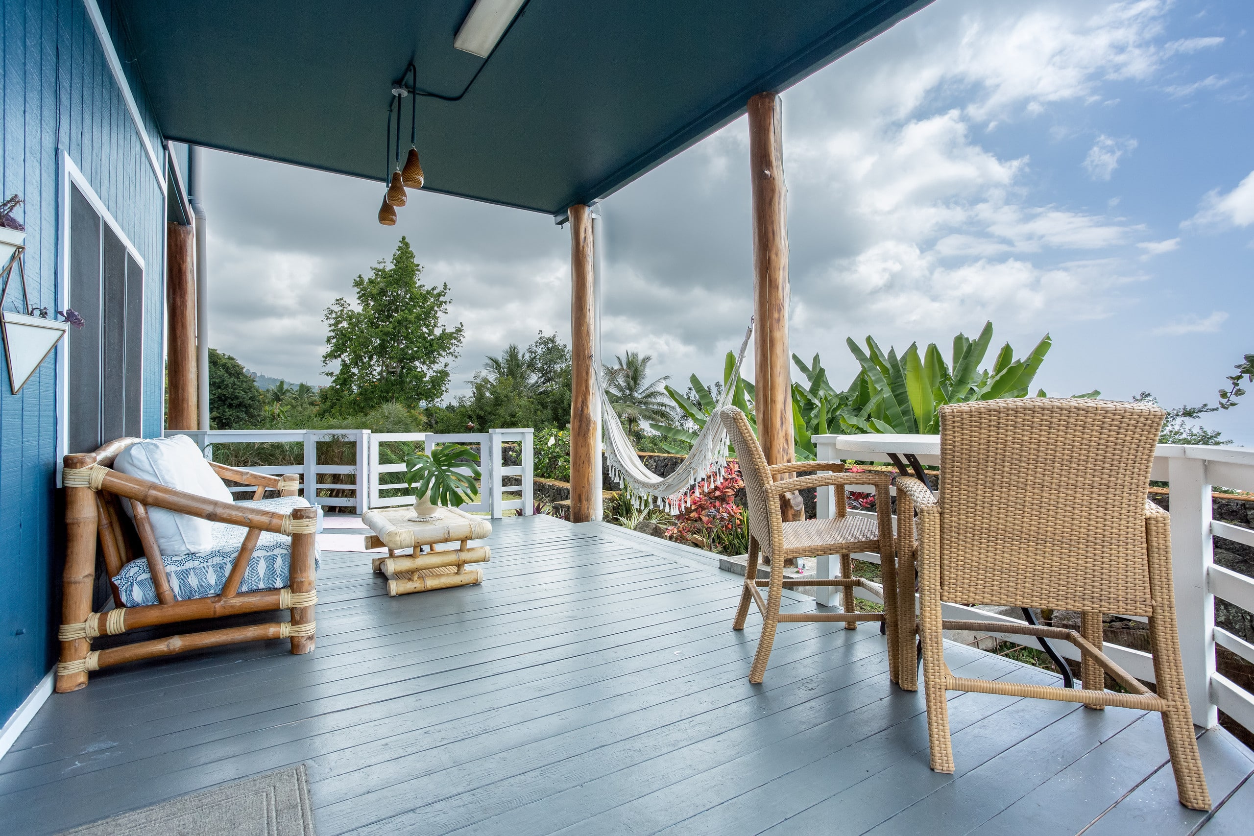 SWELL: Romantic Gem w/Sweeping Coastline Views - Image 17