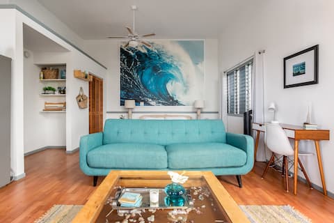 SWELL: Romantic Gem w/Sweeping Coastline Views