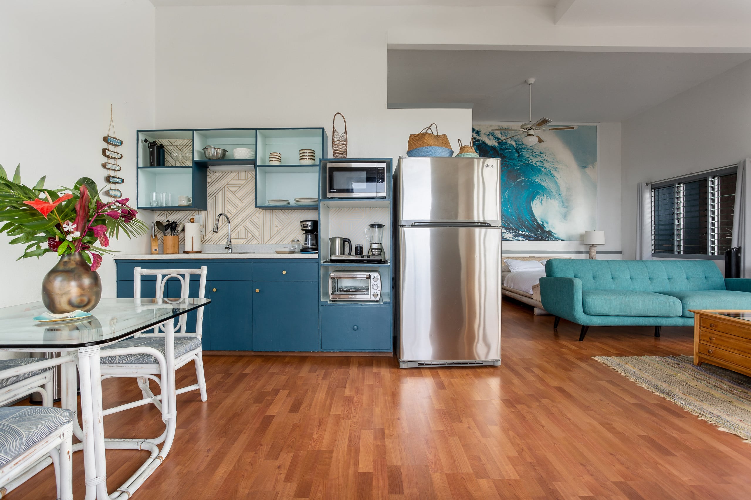 SWELL: Romantic Gem w/Sweeping Coastline Views - Image 18