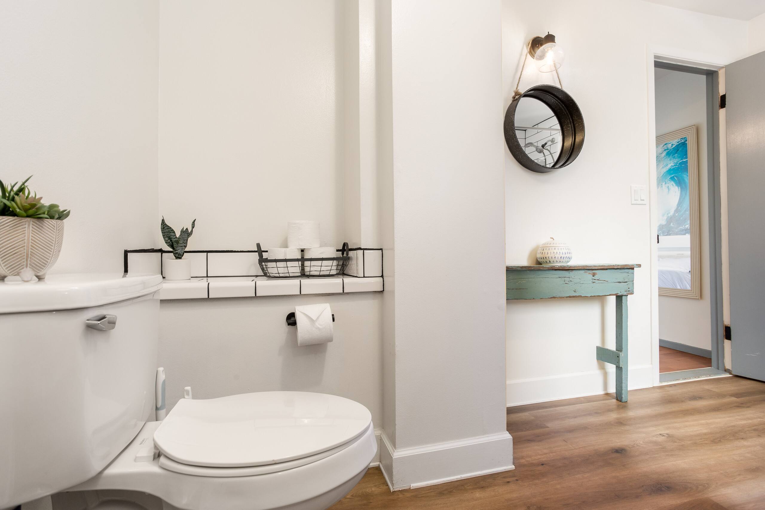 SWELL: Romantic Gem w/Sweeping Coastline Views - Image 11