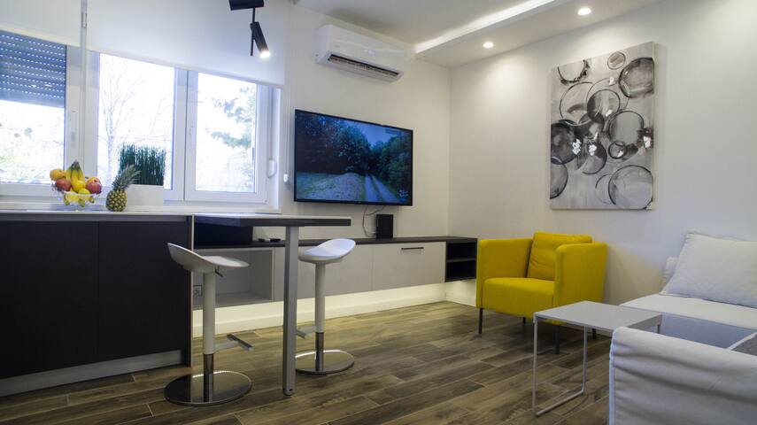 Balkan Inn apartmani Beograd managed Airbnb listing 1