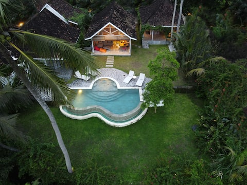 Sun Moon Star Villas - Private Villa Yogyakarta