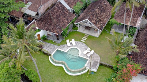 Sunmoonstarvillas-Private Villa Yogyakarta