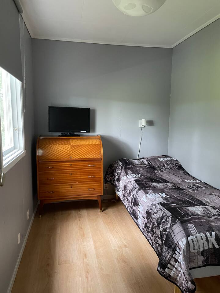 卧室3 ，单人床