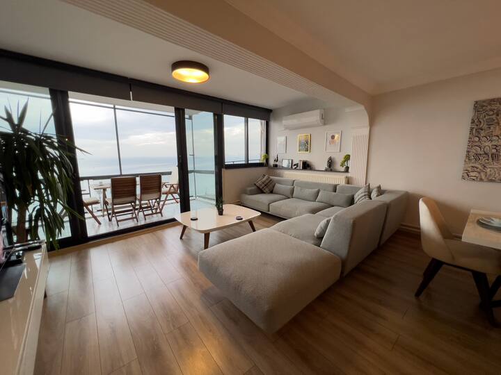 Great Seaview and Downtown, 2BR & King Size Beds