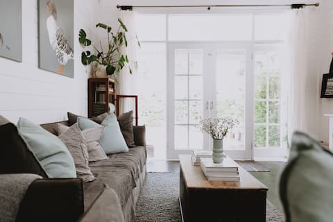 The Barn Woodend - Macedon Ranges luxury getaway