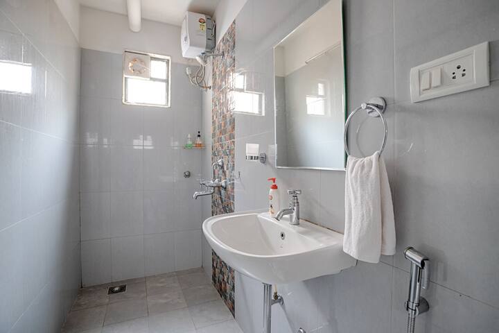 Bedroom 1 - Attached Bathroom