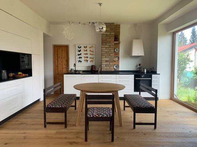 Cosy garden house gallery image 2