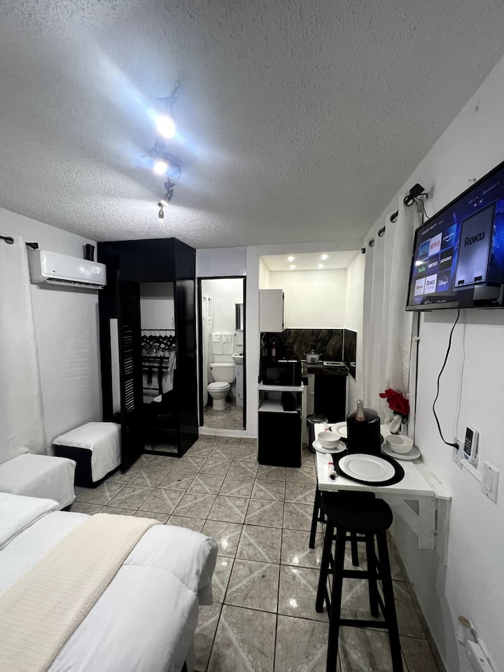 GM Studio 9, everything at your fingertips Condominiums for Rent in