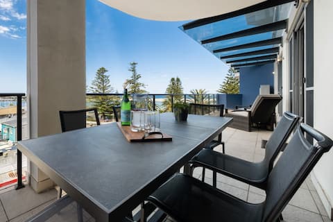 Luxury ocean view/pool/walk everywhere 6pmCheckout