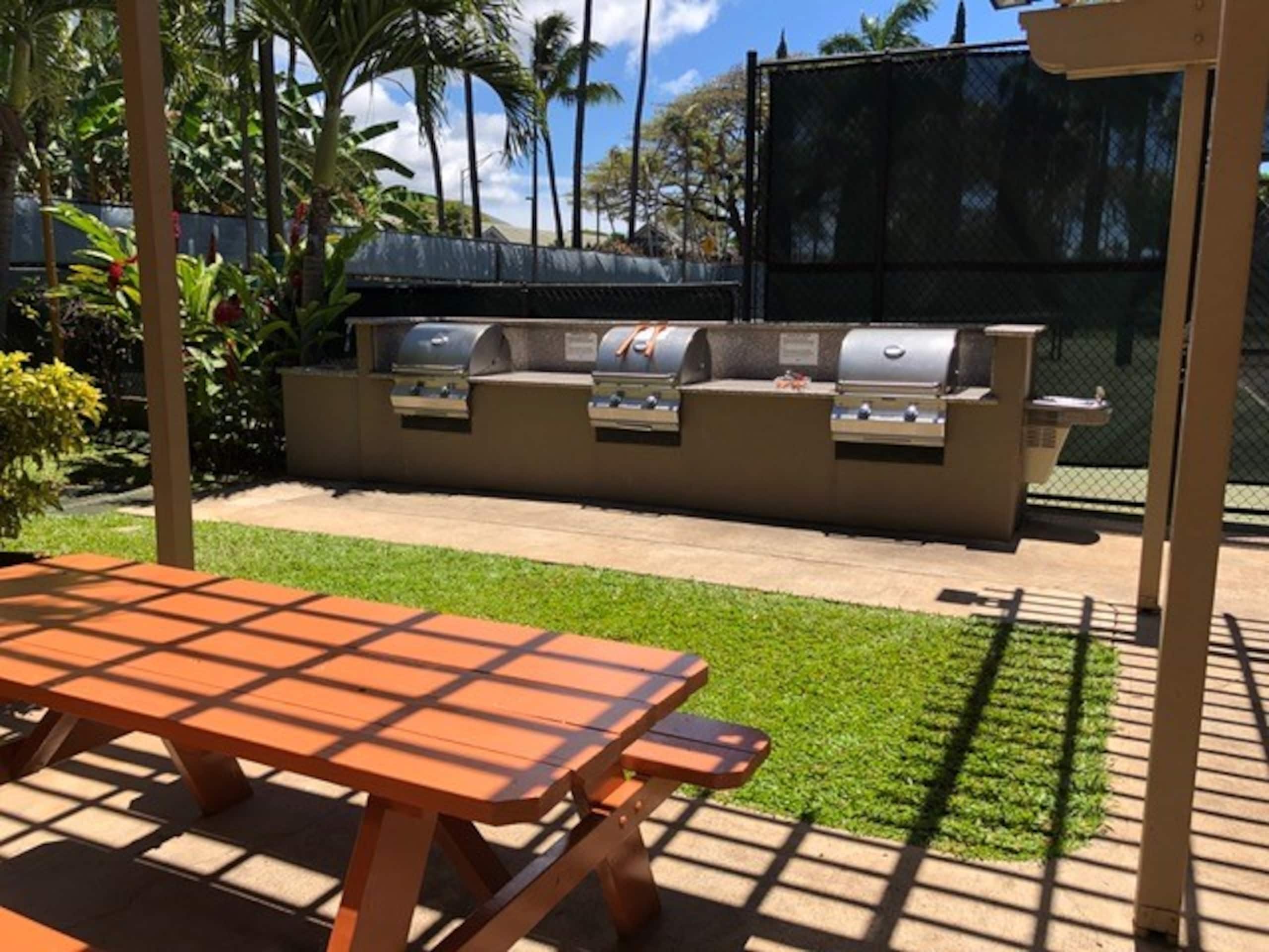 Condo in Lahaina · ★4.83 · Studio · 2 beds · 1 private bath - Image 36