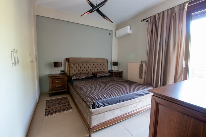 Double big bed with mattress and top quality cover. Mountain view 