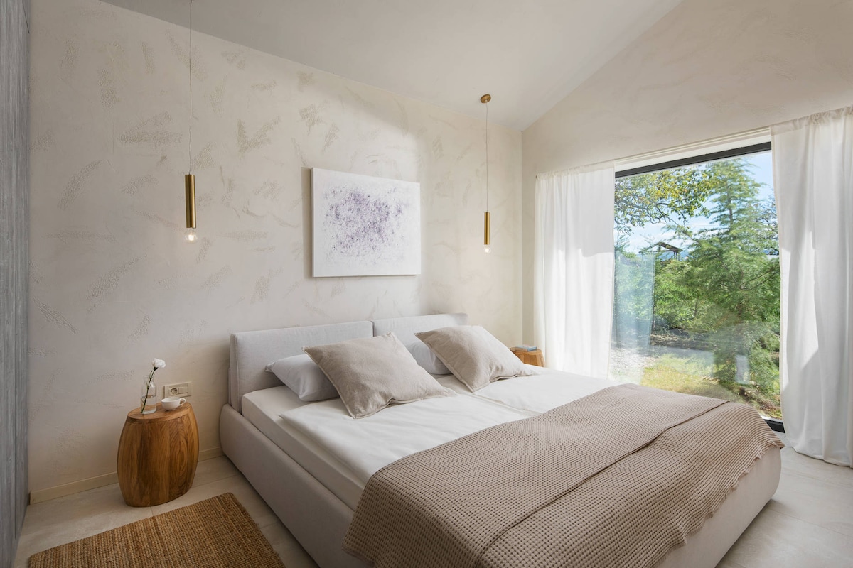 חדר השינה שייך לבית הלבן.