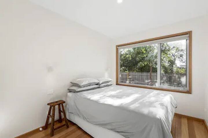 Aireys Inlet Beach home gallery image 2