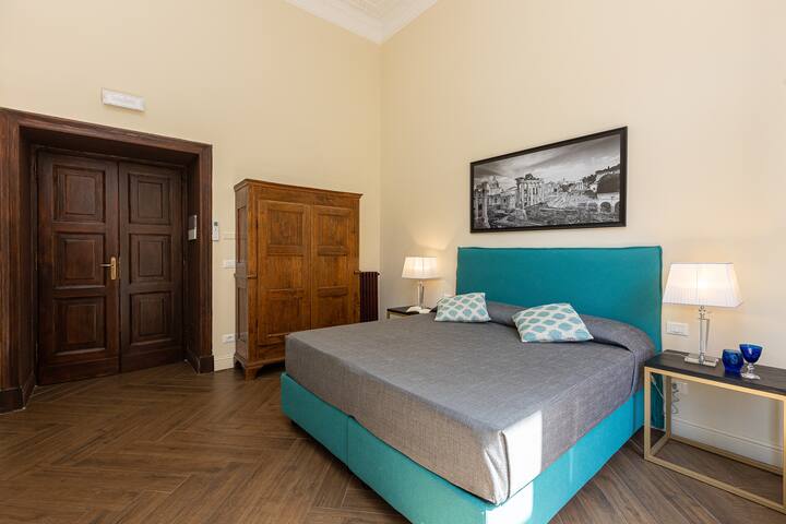 SPA Apartment Via Barberini gallery image 5