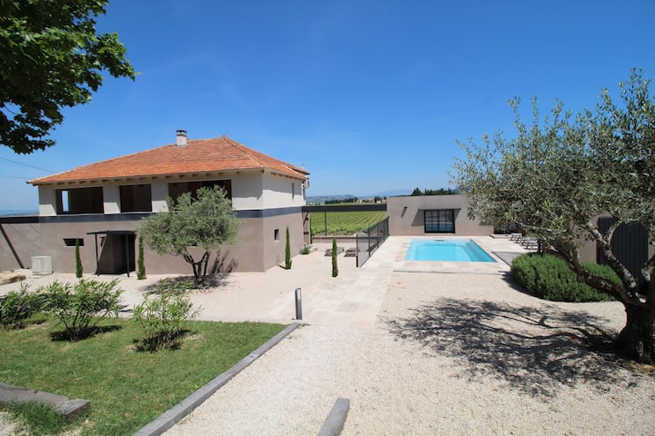 Wine House Surrounded By Vineyards With Pool And Garden - Gigondas
