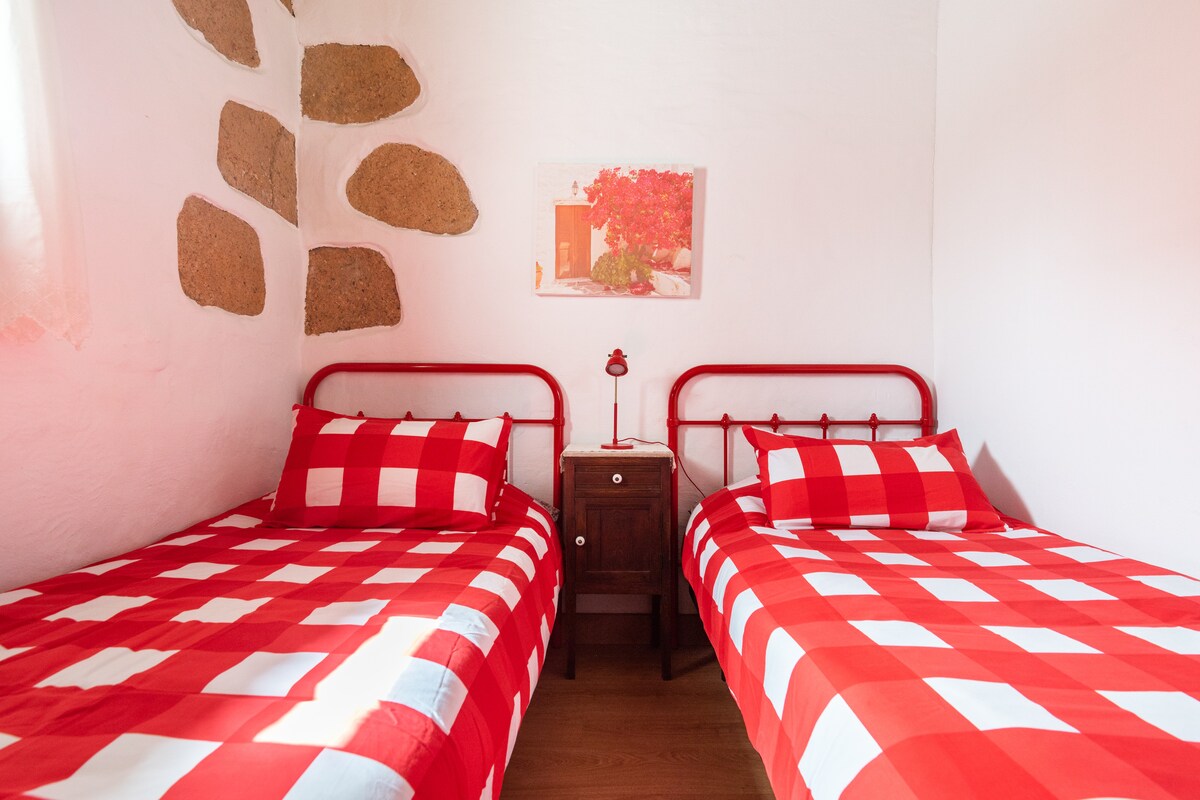 غرفة النوم 2