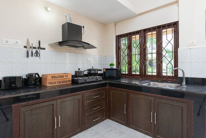 Villa with fully equipped kitchen
