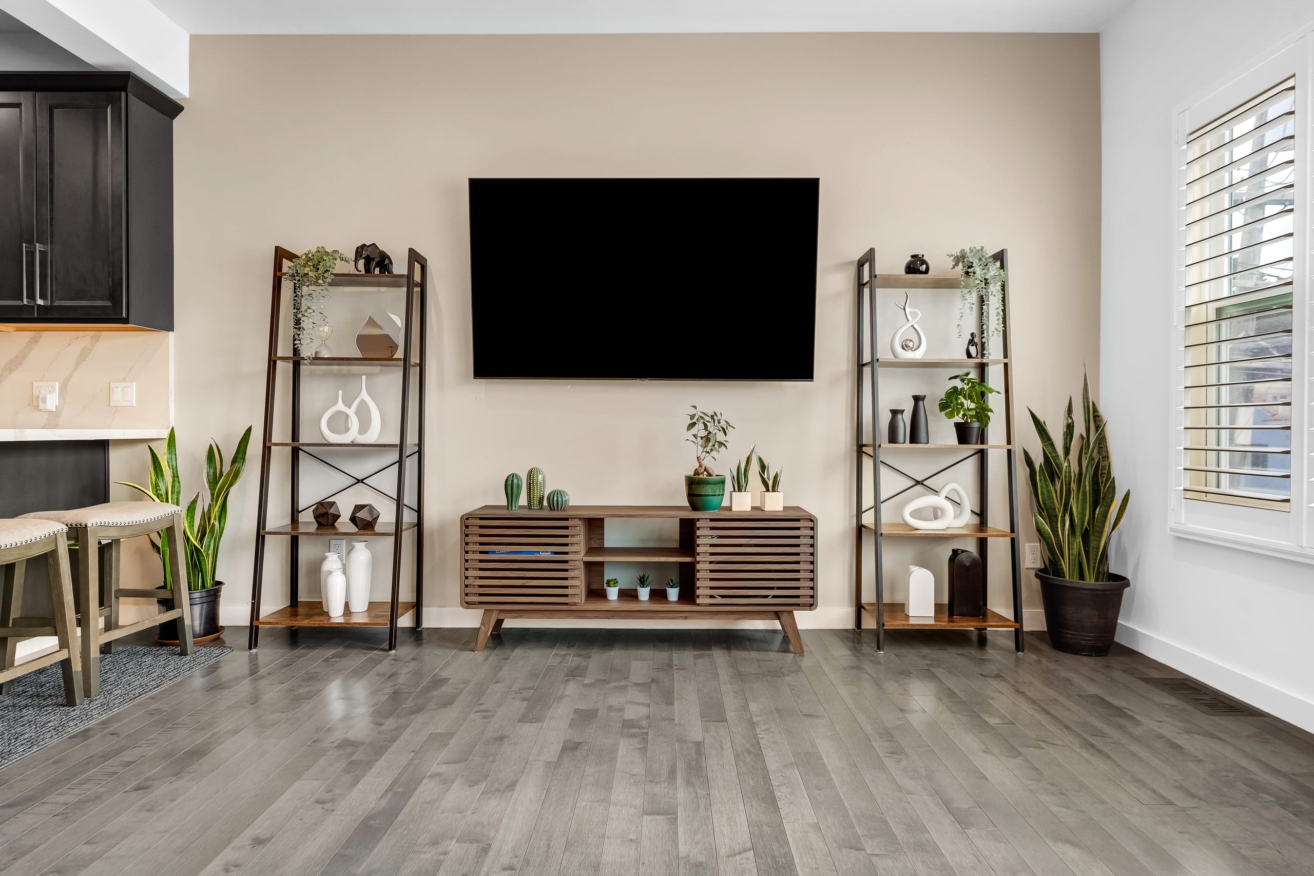 Home in San Francisco · ★5.0 · 3 bedrooms · 3 beds · 2 baths - Image 1