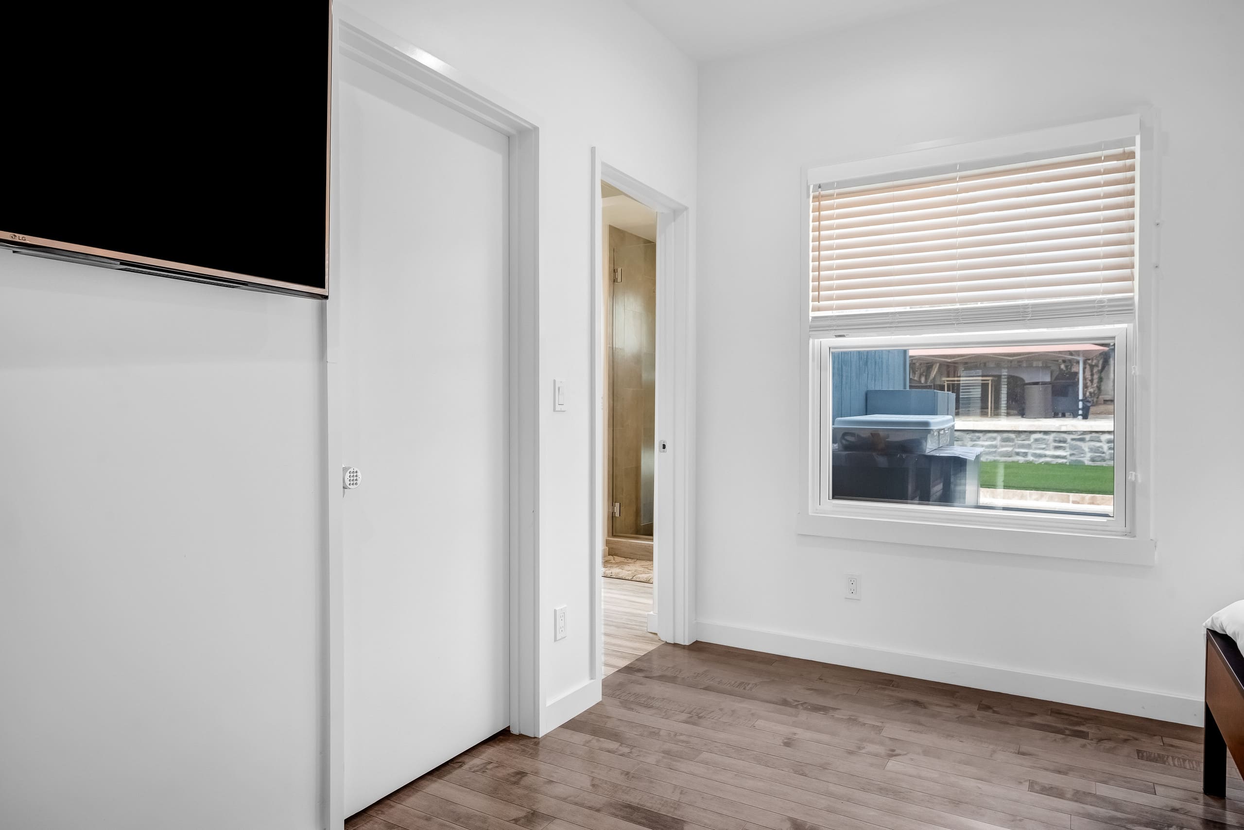 Home in San Francisco · ★5.0 · 3 bedrooms · 3 beds · 2 baths - Image 12