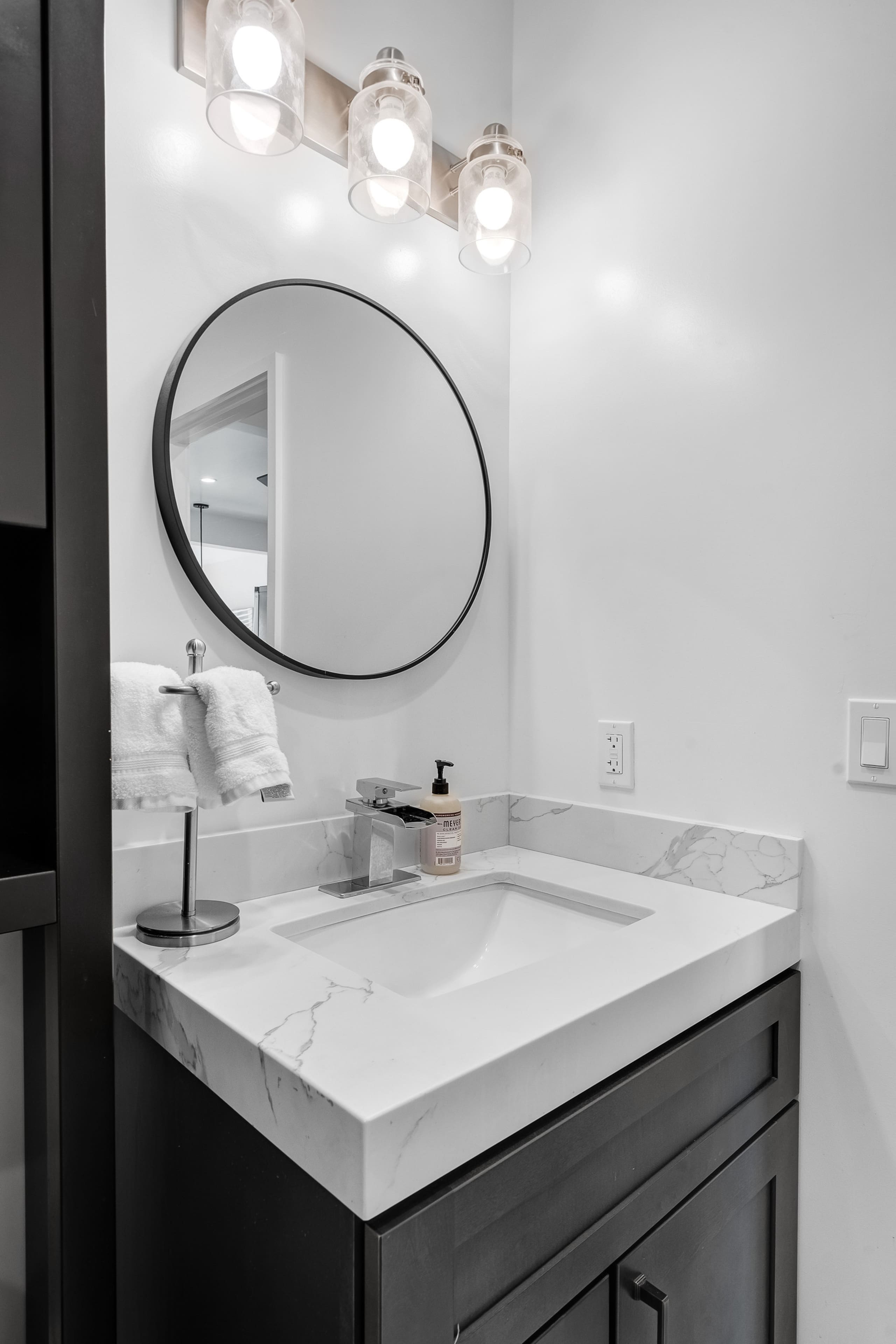 Home in San Francisco · ★5.0 · 3 bedrooms · 3 beds · 2 baths - Image 23