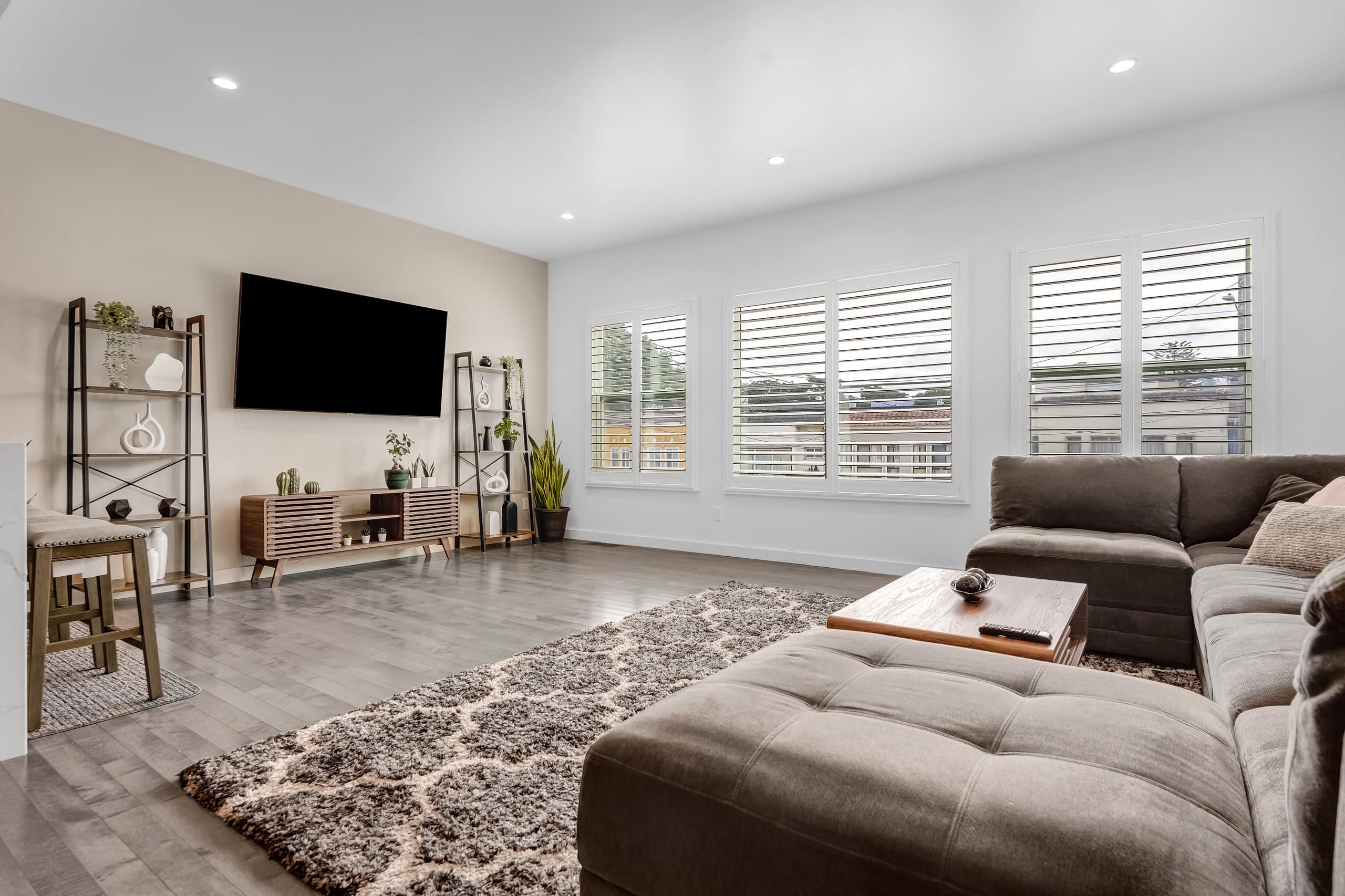Home in San Francisco · ★5.0 · 3 bedrooms · 3 beds · 2 baths - Image 5
