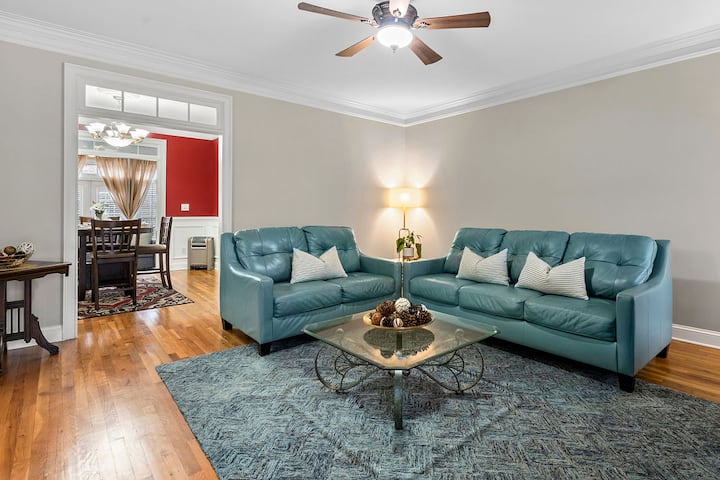 Всекидневна - 58 - инчов смарт телевизор, камина