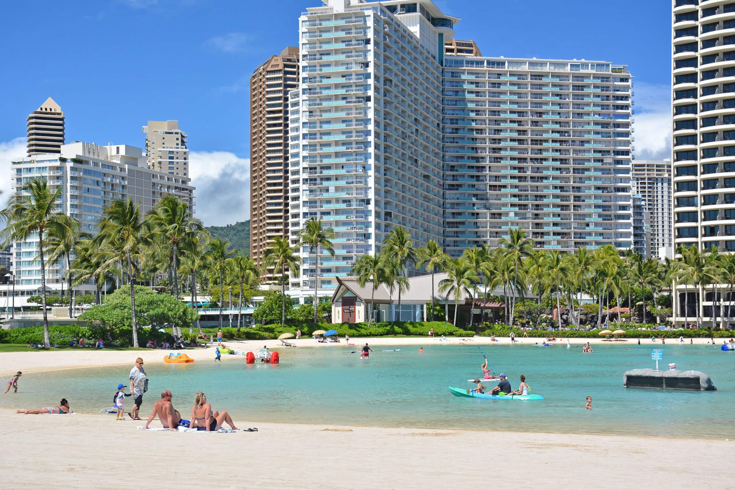 Condo in Honolulu · ★4.91 · 1 bedroom · 2 beds · 1 private bath - Image 7