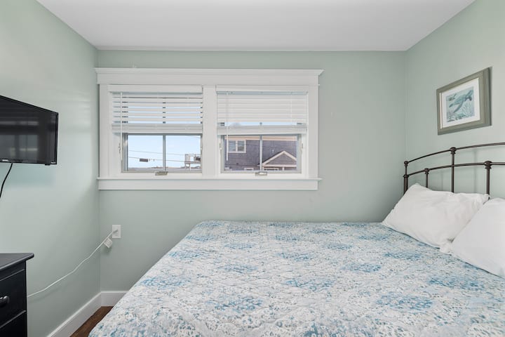 1 Bedroom #3: Second Floor Full Bed with Ocean View