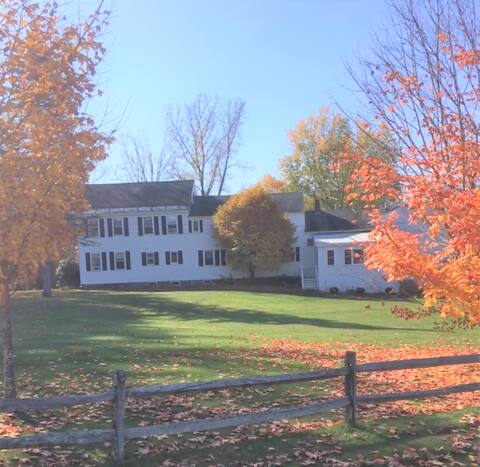 Charming, Large House in Walpole NH /VT. Border