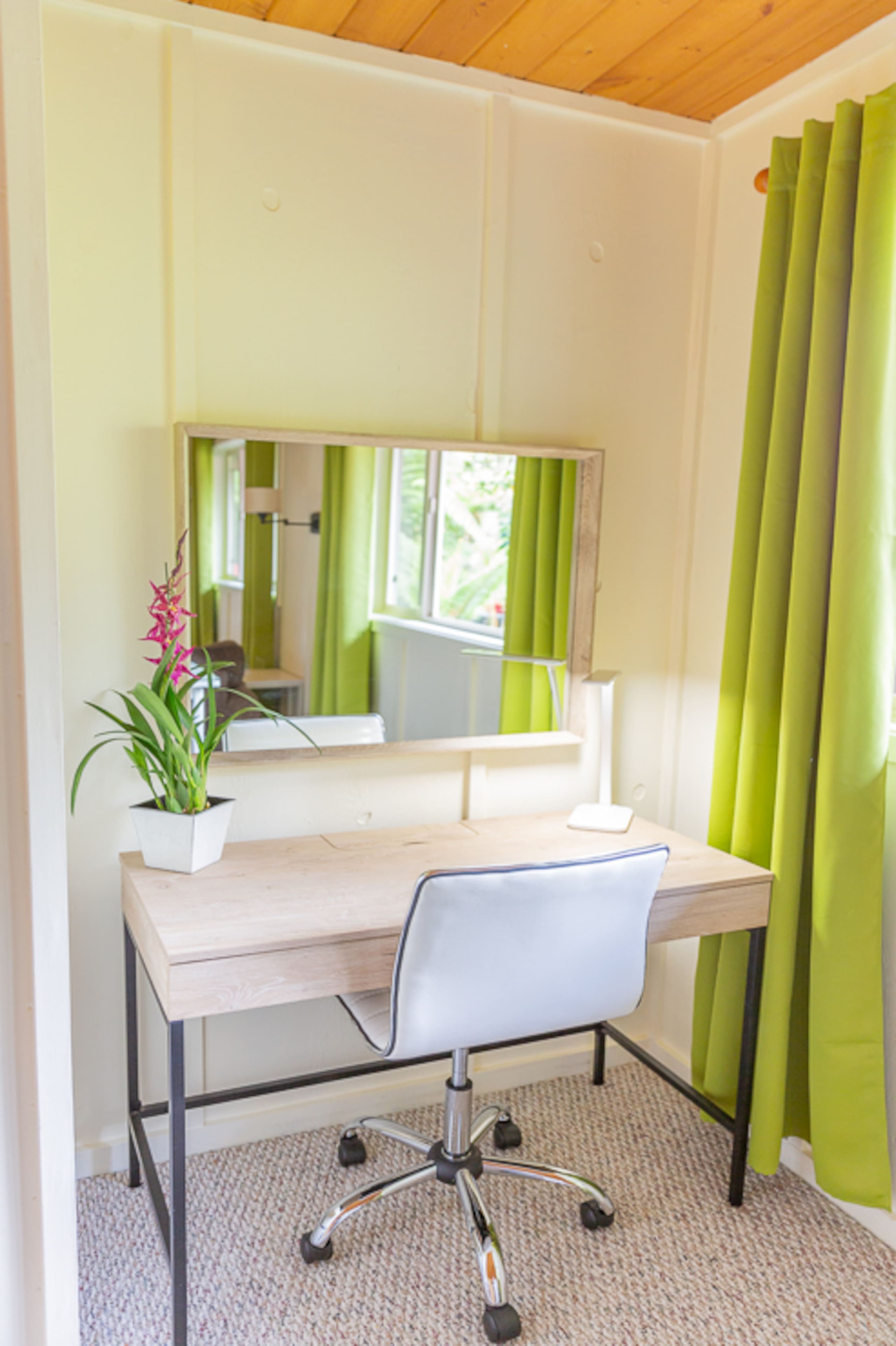 Guesthouse in Volcano · ★4.99 · 1 bedroom · 1 bed · 1 bath - Image 8
